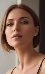woman with eye shadow showing in lightroom