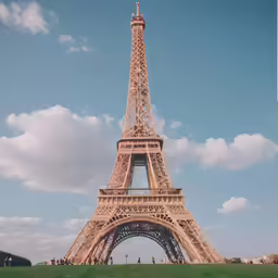 an image of the top of the eiffel tower