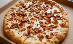 there is no cake left on the table for this pizza