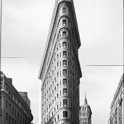 an old photo of a building in new york city