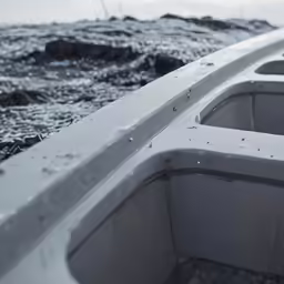 there are many boats that are in the water