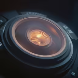 a camera lens with an interesting blurred light
