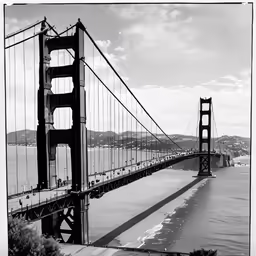 a black and white picture of the golden gate bridge