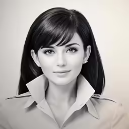 the model poses for an advertisement campaign